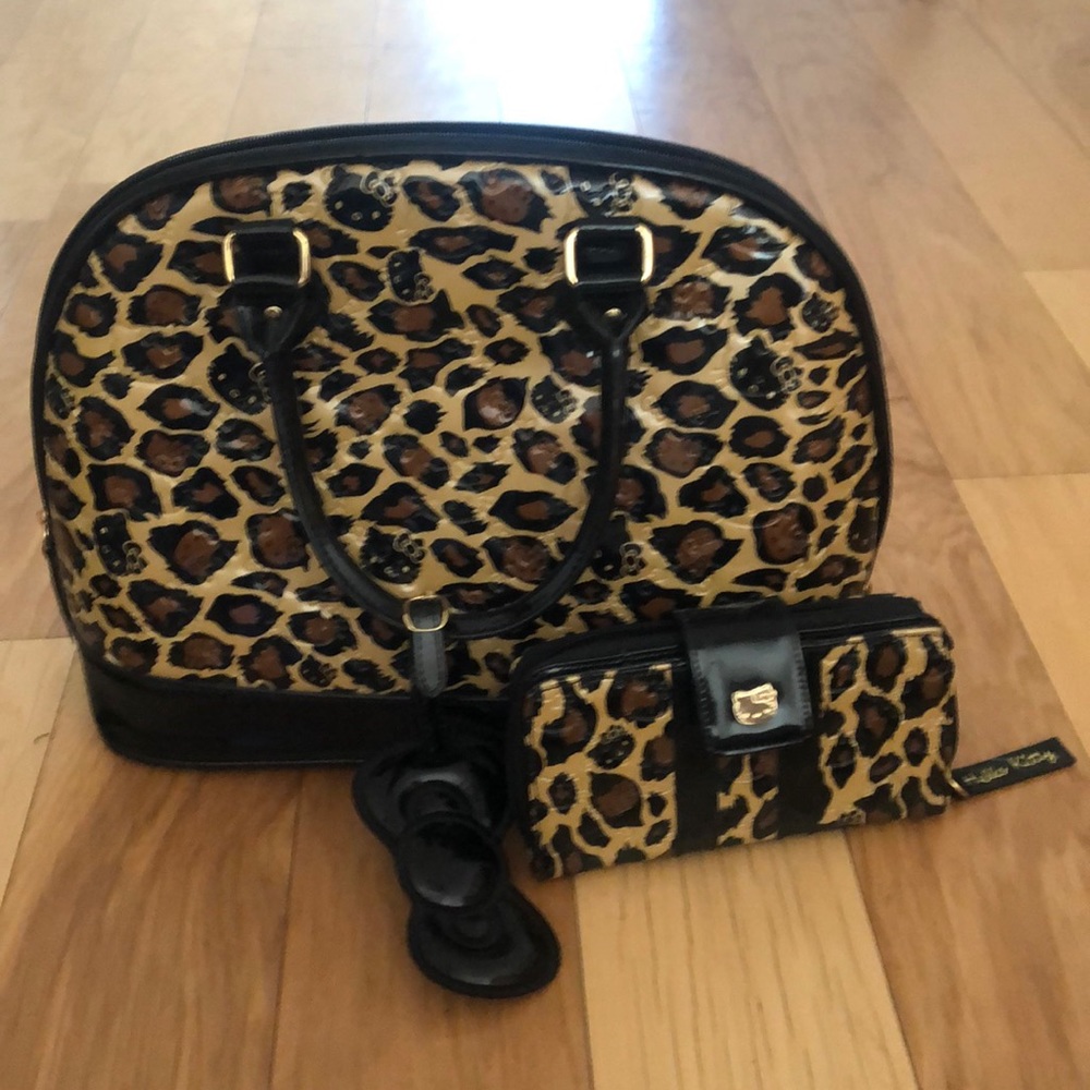 Hello Kitty Leopard Bag and Wallet